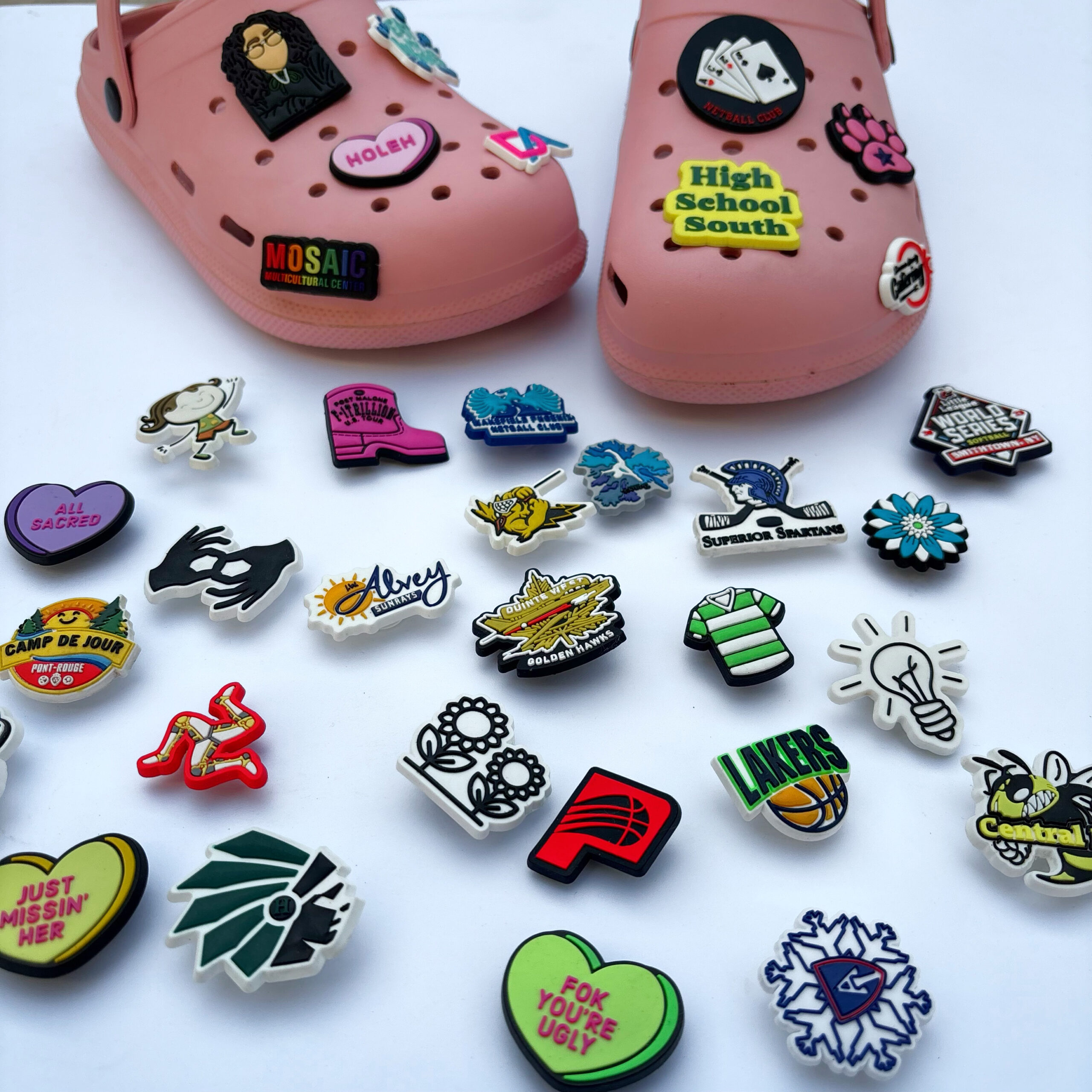 custom-pvc-shoe-charms-croc-aesthetic-deadpool.,,